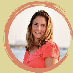 Simone Baumann Gründerin der Heilkunst Akademie aus Egg bei Zürich