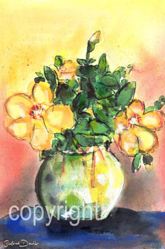 gelbe Blumen in Vase