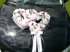 Hochzeitsherz zur Auto- oder Saaldekoration