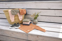 LÄSSIG Babybekleidung aus der Frottee-Kollektion Abb. Sneaker, Shirt, Hose, Hemd