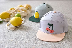 Kinder Basecaps mit Motiv Kirsche und Zitrone