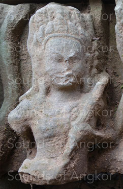 5. This high relief is the only known in the whole Angkorian world to show the string. Bayon.