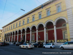 Avenue de luxe