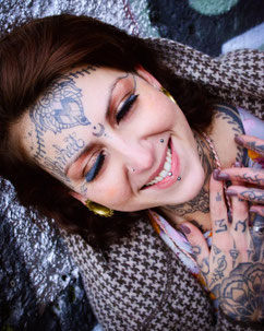 Bamboo-Tattoo: Eine magische Erfahrung - traditionundtrends Webseite!