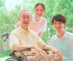 安心安全満足の充実した介護施設の生活は「軽度の運動習慣など」自立的努力も必要です。