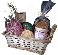 Geschenkkorb "Geburtstag" Naturprodukte die garantiert Freude machen und ein Lächeln bringen, € 72,40