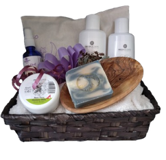 Geschenkkorb "Gute Nacht", natürliche Aromen und wohlduftende Eselsmilch bringen Entspannung für die Nachtruhe,.. € 73,40