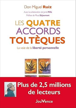Livre les 4 accords toltèques conseillé par Gaëlle Pagès sophrologue en Haute-Loire pour la gestion du stress.