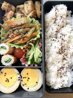 私は朝起きて息子のお弁当を作る前に欠かさず飲んでいます。