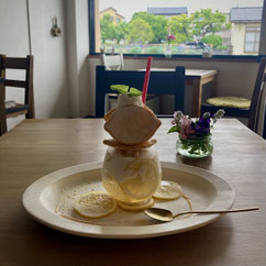 富士宮市ケーキカフェ、cafe verbの予約制デザート、パルフェシトロナード
