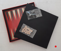  Idée originale  de cadeau pour une pendaison de crémaillère , un anniversaire, un mariage ..: Jeu de backgammon rouge à 250 € en marqueterie de paille