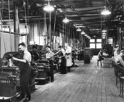 1947 de fabriekshal