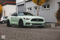 FORD MUSTANG GT