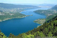 Secrétaire-Annecy-vue-lac