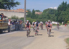 Sprint de ce qui restait du peloton...