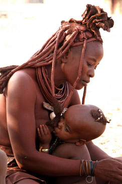 Himba mama breastfeeding