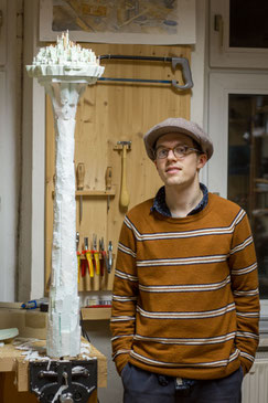 Helfer "Maurice Trentzsch" mit seinem Modell