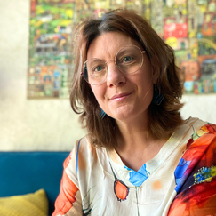portrait d'Isabelle Lachat, créatrice et fondatrice d'Isabelle Lachat Créations