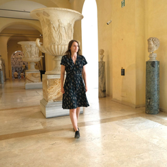 Photo self-portrait in ancient Roman history museum