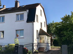 KELKHEIM CHARMANTE FAMILIENVILLA MIT VIEL PLATZ UND GARTEN