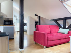 KRONBERG CHARMANT-MÖBLIERTES STUDIO IN DER ALTSTADT