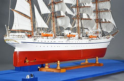 41-03 Nippon-Maru | Akira Nagasaki 