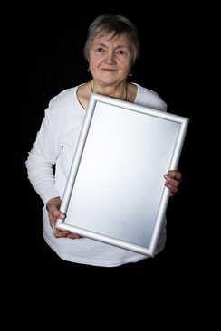Oma, Ingrid Komitsch