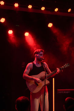 Jona Farbe