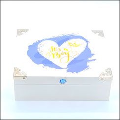 Personalisierte Geschenkbox It`s a Boy - handgefertigt mit Stoffen. Bändern und Zierecken