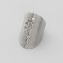 hashka-fusion-bague-contemporaine-longue-graine-argent-artisans-bijoutiers-joaillers
