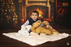 Photographe de famille et enfant à Limoges en Haute Vienne. Séance photo avec thème Noël
