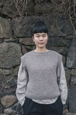 Strickpullunder & Leinenbluse