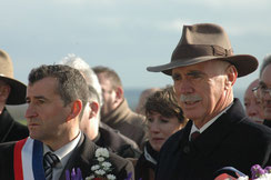 The Hon Warren Snowdon MP et le Maire de Vignacourt Mr Stéphane Ducrotoy © Laurence Bourgeois