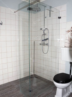 glazen douchewand klapwand