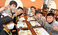 昨年の様子：昼食の様子