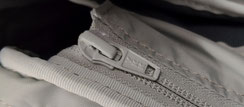 Durable YKK zipper used on an ETUBY business bag
