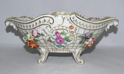 Korb-Schale Porzellan Potschappel Dresden handbemalt Blüten Gold L. 32,0 cm, € 300,00