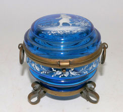 Mery Gregory Glas Schmuckdose Schneemalerei Messingmontur ca. 1880 Ø 10,5 cm, € 325,00