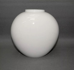KPM Berlin Porzellan Vase weiß "Herzform" Entw. Trude Petri H. 19,0 cm, € 99,00