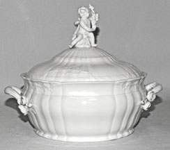 KPM Berlin Porzellan Ragout-Terrine Entw. Friedrich Elias Meyer H. 21,0 cm, € 299,00