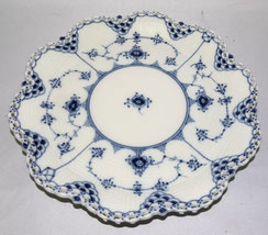 Royal Copenhagen Obstkorb Untersetzer Musselmalet Vollspitze Blau Nr. 1062 Ø25,5, € 300,00