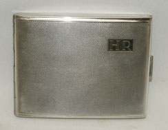 50er Jahre Zigarettendose Kraft Alpacca,versilbert, Monogramm HR, 10,0 x 8,0 cm, € 80,00