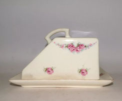 Max Rösler Rodach Käseglocke Nr.: 4015-9 Rosengirlande 22,5x 17,5x 14,5 cm, €120,00