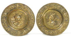 Ein Paar Wandteller Prunkteller Messing getrieben 19. Jhd. Frankreich Ø 30,5 cm, € 600,00