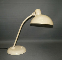 Original Kaiser Idell, Nr. 6556-t,Schreibtisch Lampe, creme-weiß,Originalzustand, € 265,00