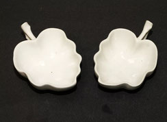 Frühe Nymphenburg Porzellan Blattschalen 1. Hälfte 19.Jhd. weiß 4,5x7,5x10,5 cm, € 240,00