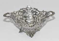 Silber Korb, 800er Silber, Hanau, Blätter, Blüten,Rocaillen, 15,5 x 10,5cm,137 g, € 137,00