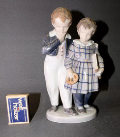 Royal Copenhagen Figur C. Thomsen "Flight to America" Nr. 1761. 21,0 cm, € 170,00