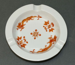 Meissen, Aschenbecher, Reicher Drache rot, Neuer Ausschniitt, 1. Wahl,Ø 12,5 cm, € 55,00