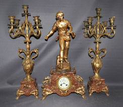 Große französische AD. Mougin Kamin Uhr Auguste Moreau "Semeur" zwei Kandelaber, € 850,00